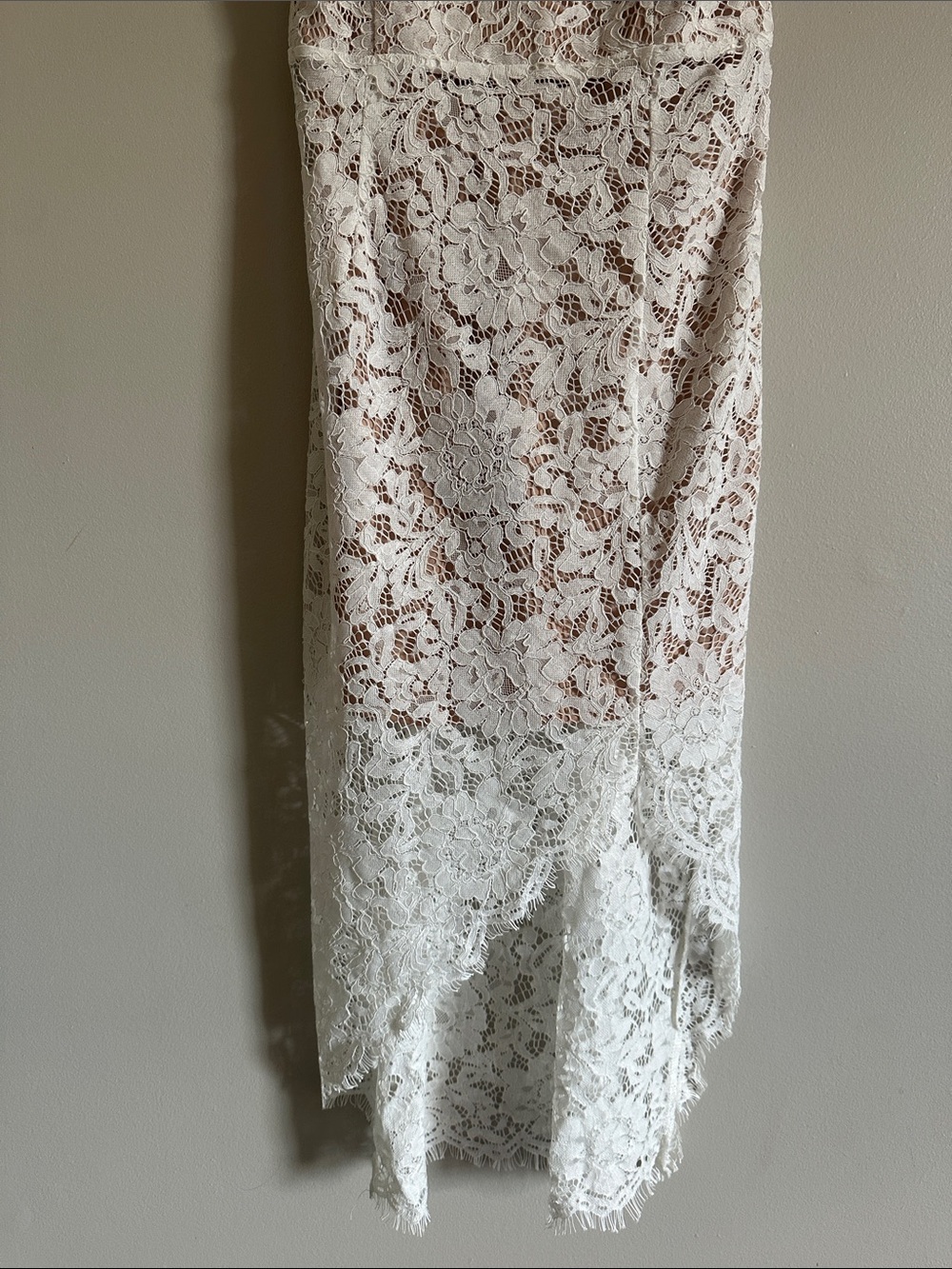 Side Slit Sleeveless Lace Dress - Picture 8 of 11